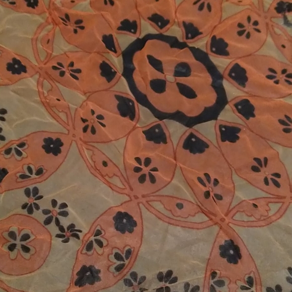 VTG Scarf - Picture 2 of 8